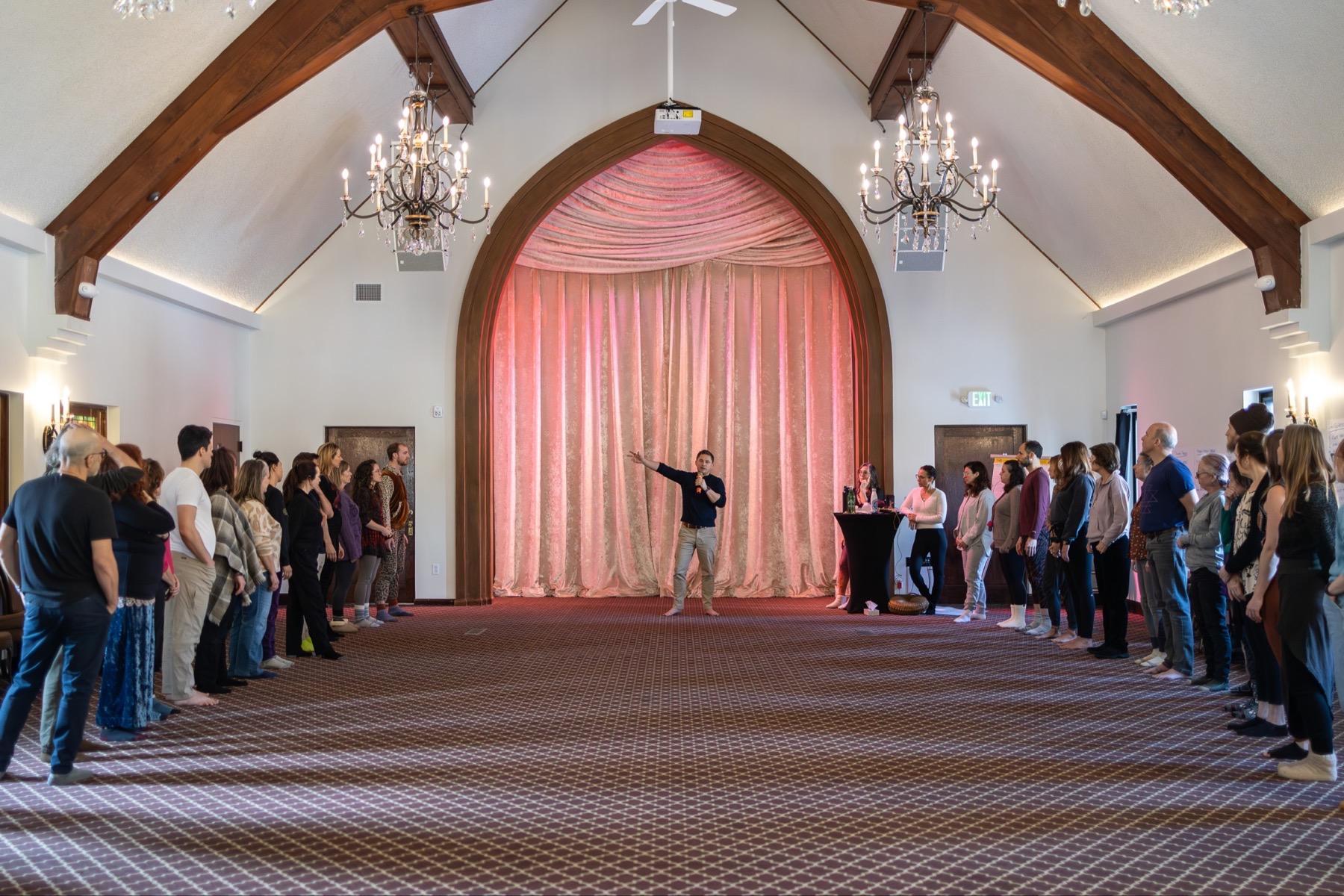 Christian Pankhurst teaching a large Heart iQ circle
